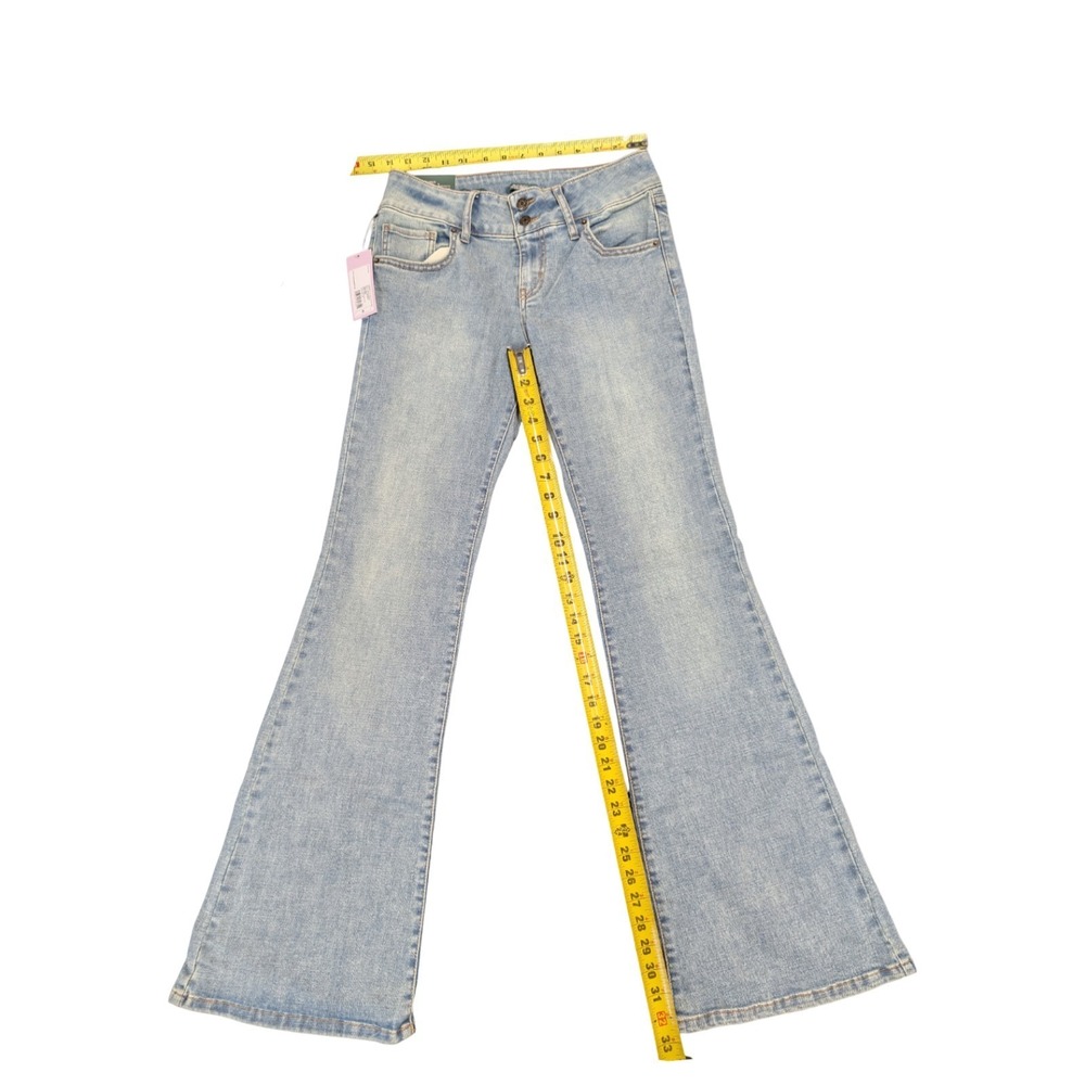 ⭐B9 Wild Fable Low Rise Flare Jeans Light-wash High Stretch Size 8 / 33" Inseam